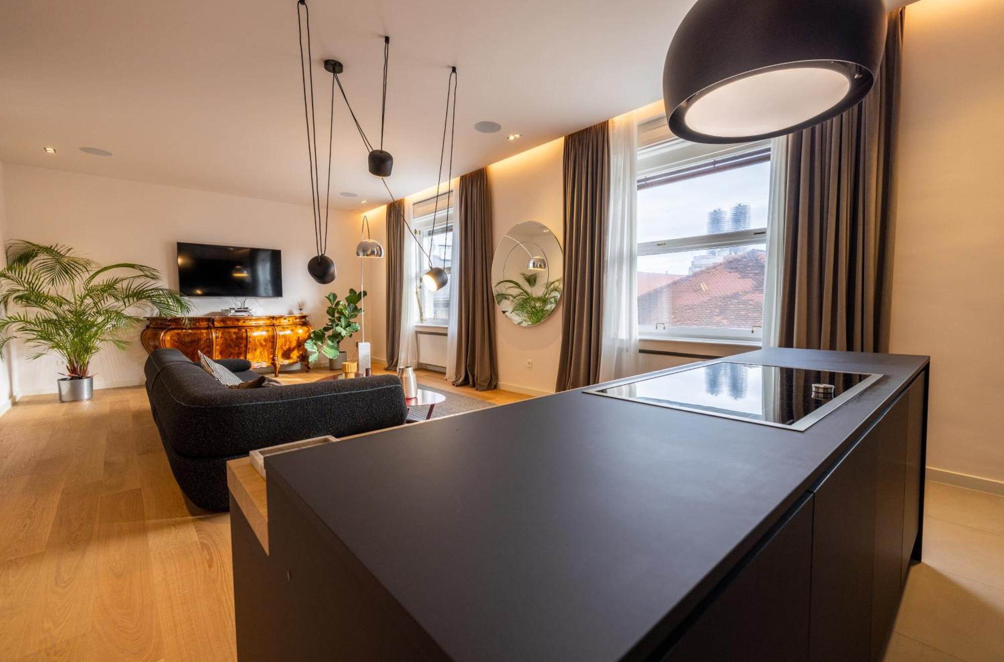 Main Square Luxury Apartment View Central Residence Zagreb Bagian luar foto