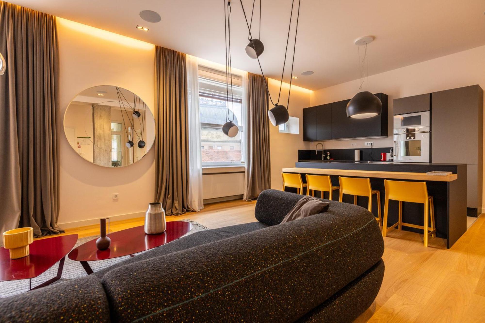 Main Square Luxury Apartment View Central Residence Zagreb Bagian luar foto
